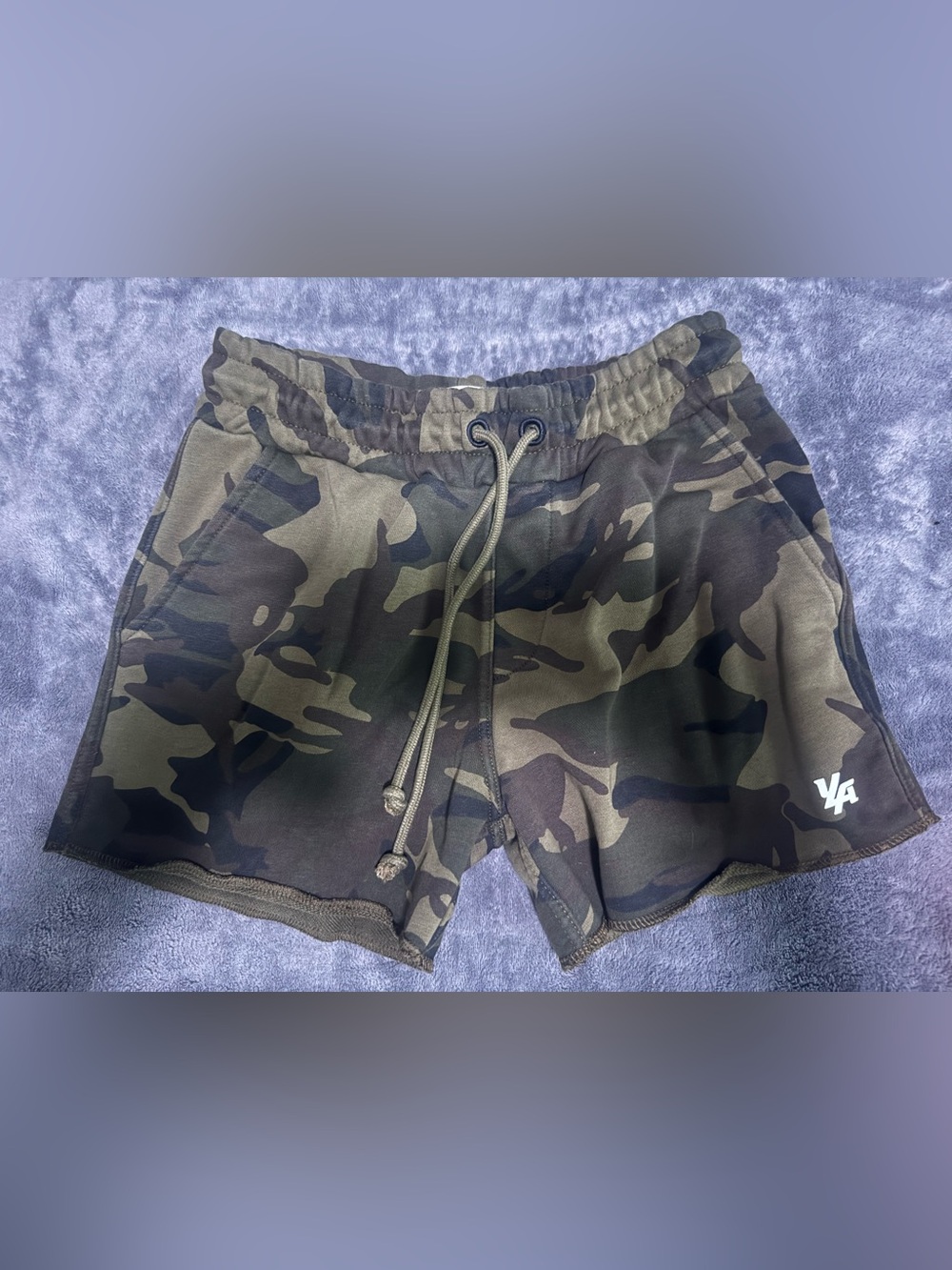 YoungLA camo sweat shorts, Size M #camouflage #summer